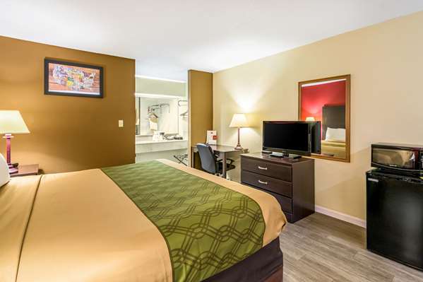  - Econo Lodge Andalusia