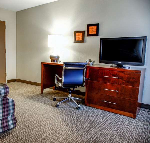  - Comfort Inn Bessemer - I-20 & I-59, Exit 108