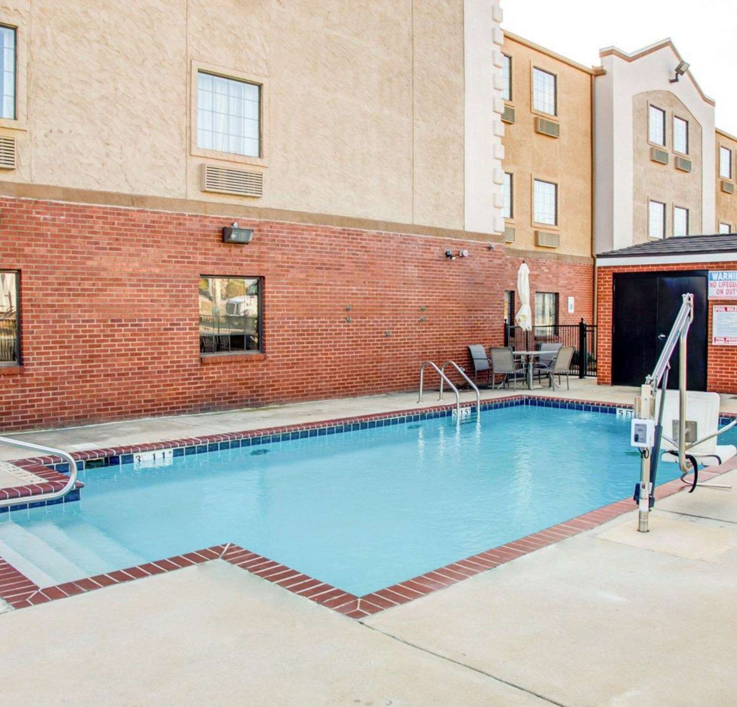 Comfort Inn Bessemer, AL See Discounts