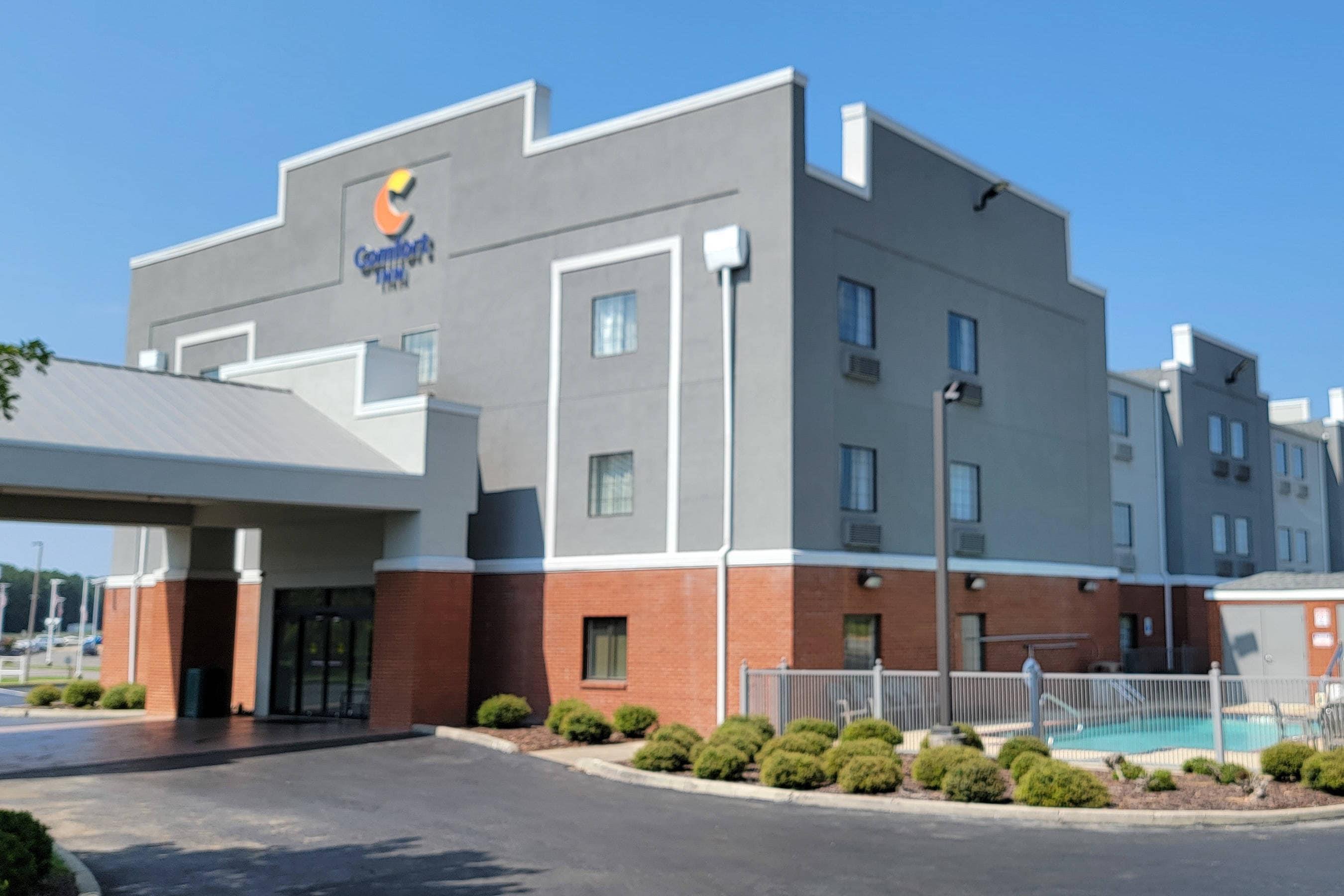 Hotel exterior | Comfort Inn Bessemer Birmingham South