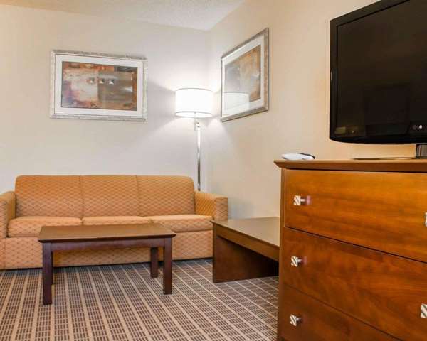 Suite - Comfort Suites Huntsville