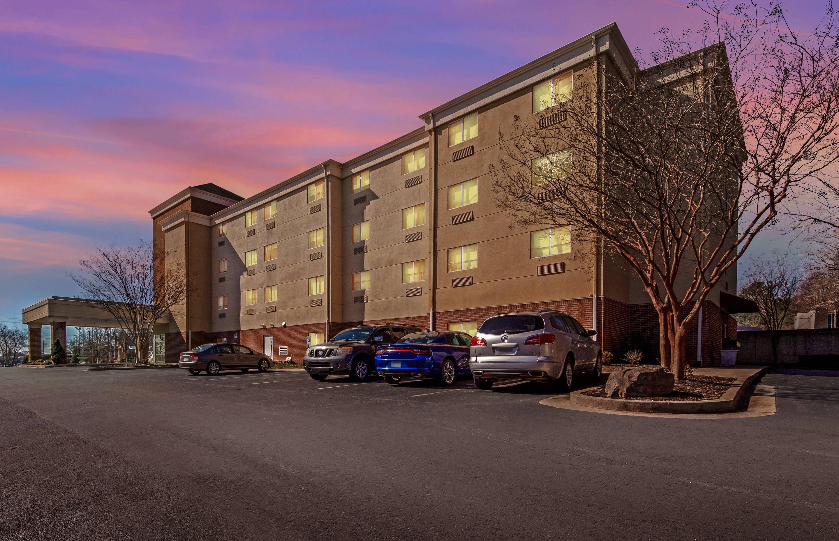 Twilight | Comfort Suites Huntsville MidCity District at Research Park