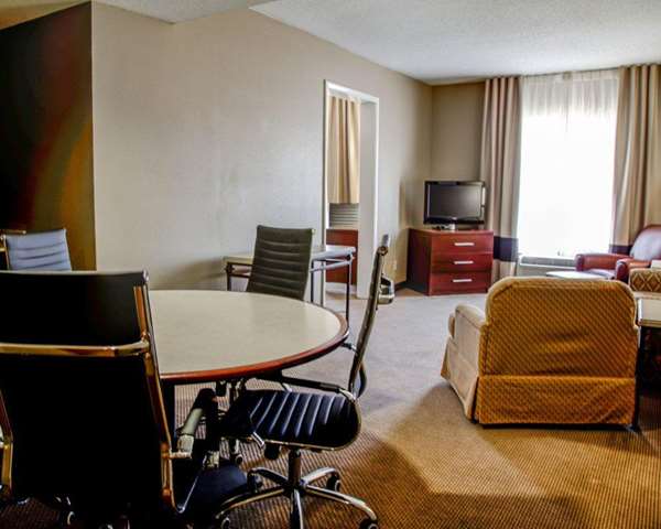 Suite - Comfort Suites Gadsden - I-59, Exit 181