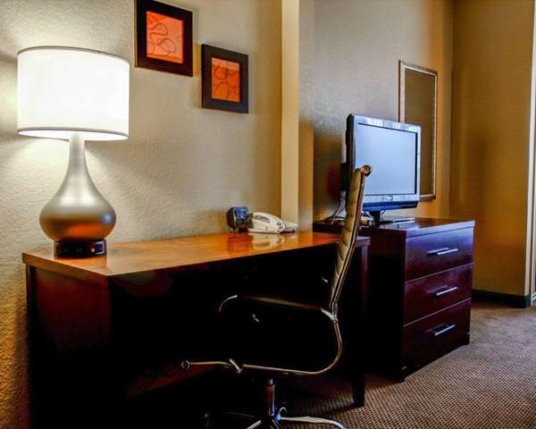 Suite - Comfort Suites Gadsden - I-59, Exit 181