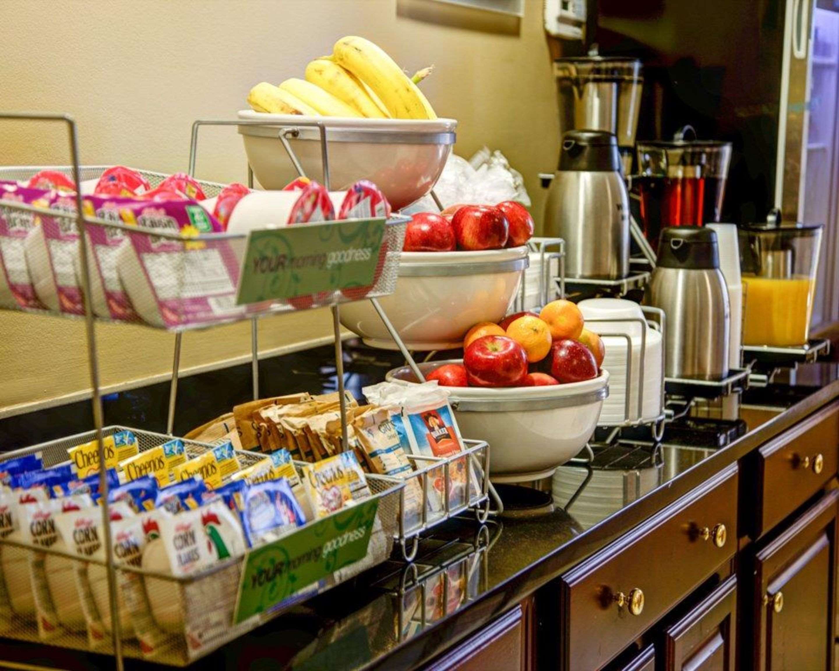 Breakfast counter