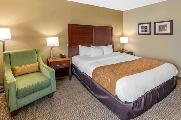 - Comfort Inn & Suites Lincoln - I-20, Exit 168