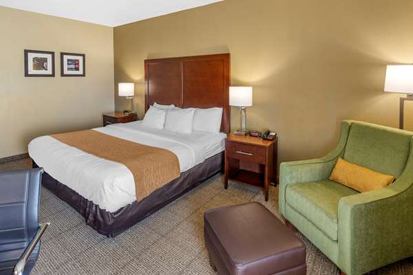  - Comfort Inn & Suites Lincoln - I-20, Exit 168