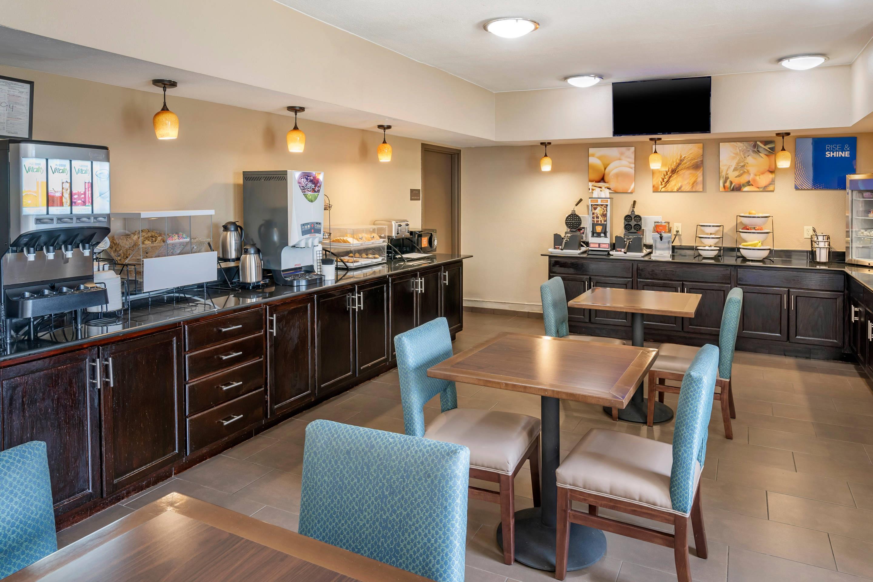 Breakfast area