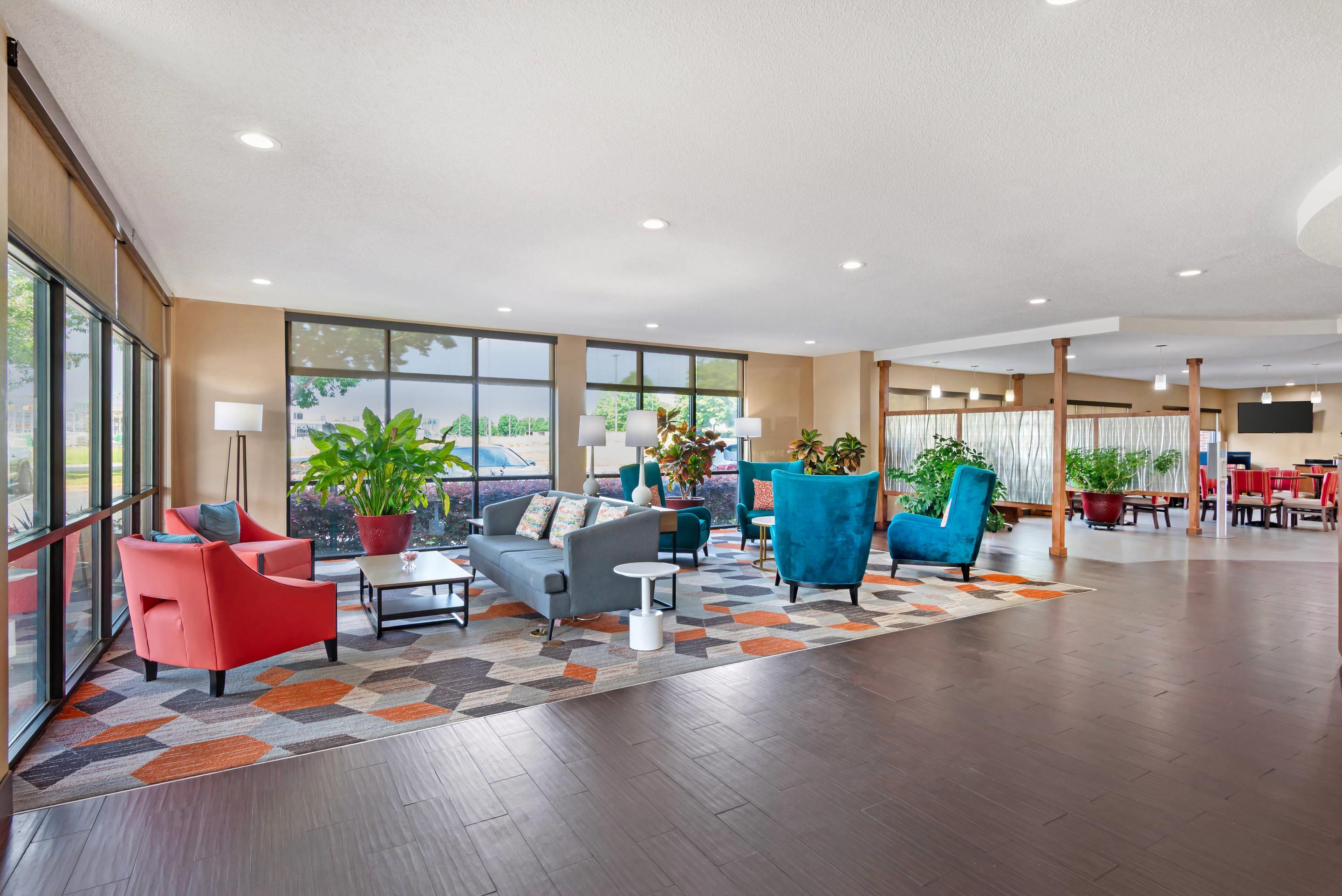 Hotel lobby | Comfort Suites Oxford I-20 exit 188