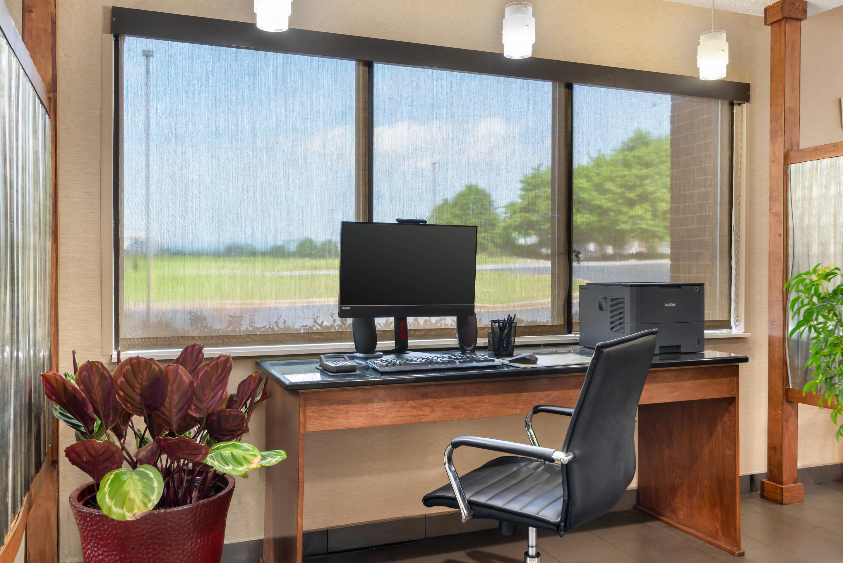 Business center | Comfort Suites Oxford I-20 exit 188
