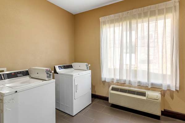Amenities - Comfort Suites East Montgomery - I-85, Exit 6