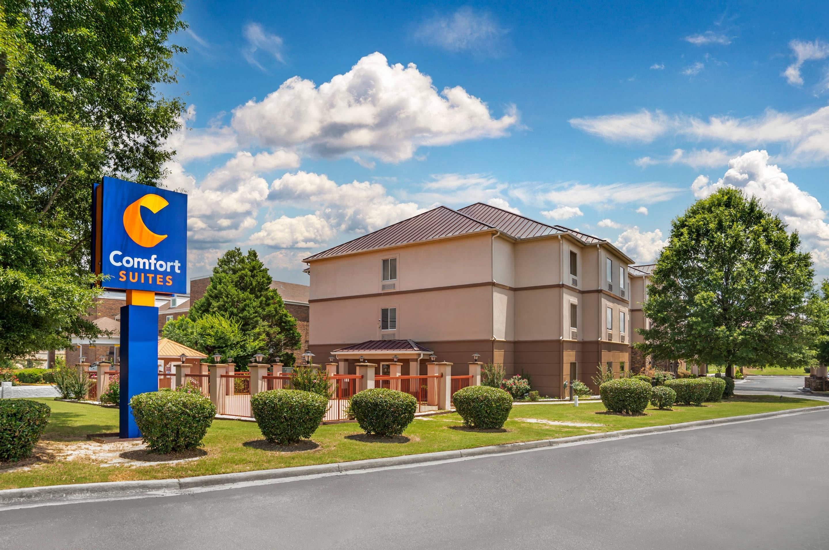 Hotel exterior | Comfort Suites Montgomery East Monticello Dr.