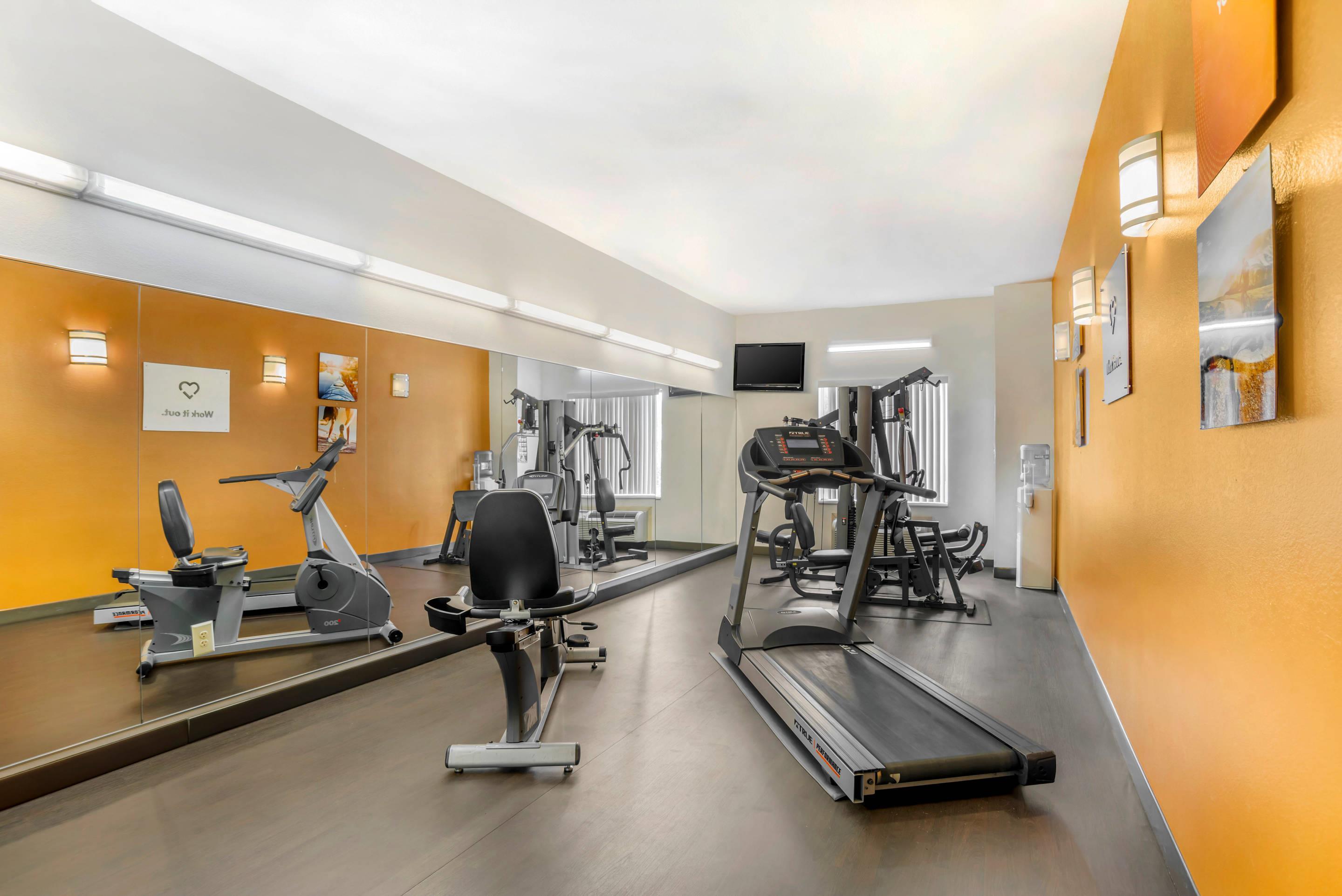 Fitness center | Comfort Suites Montgomery East Monticello Dr.