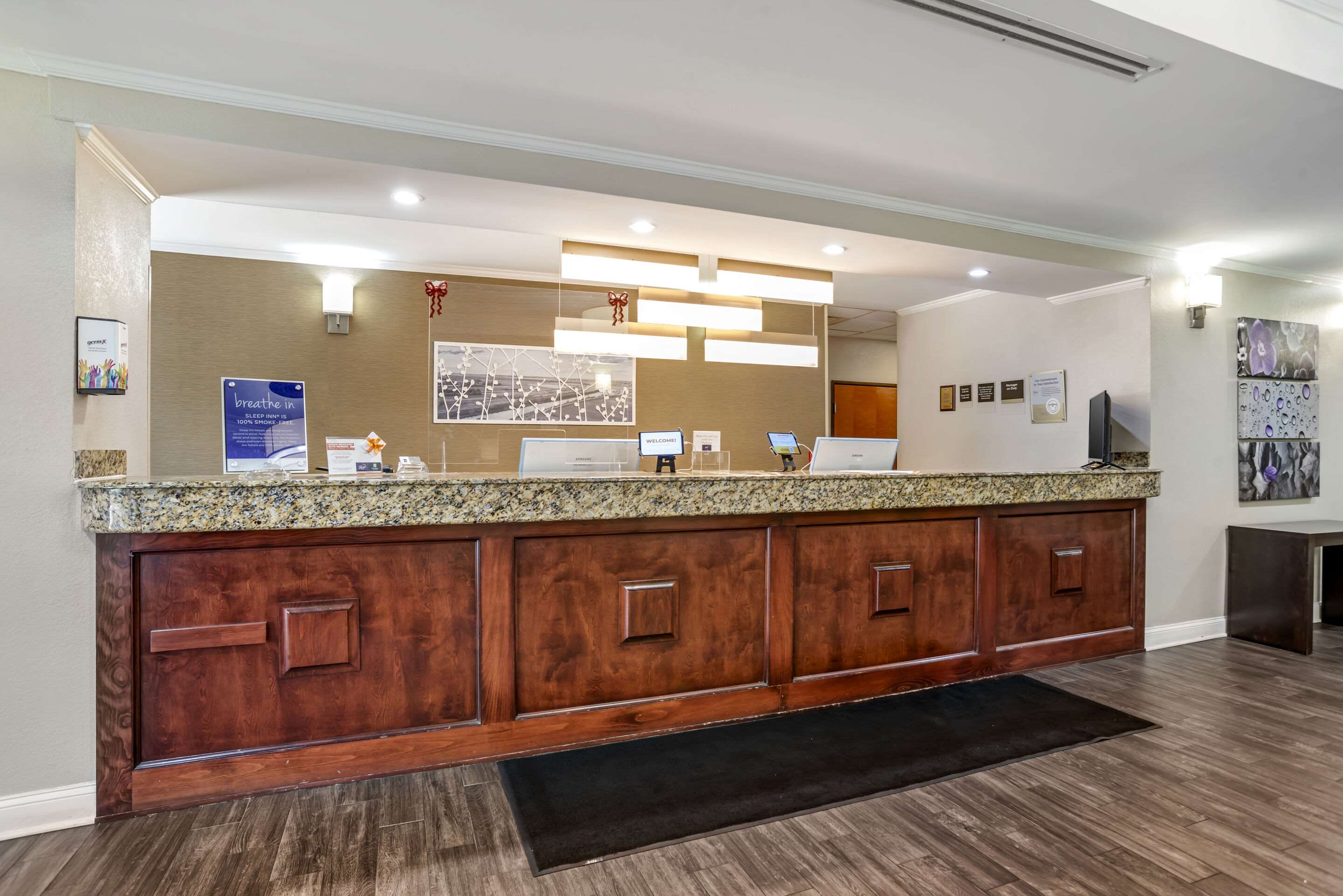 Front desk | Sleep Inn & Suites Montgomery East I-85