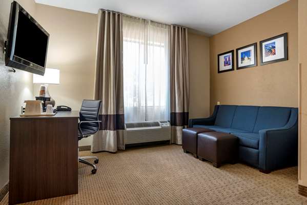 Suite - Comfort Suites Tillmans Corner - I-10, Exit 15