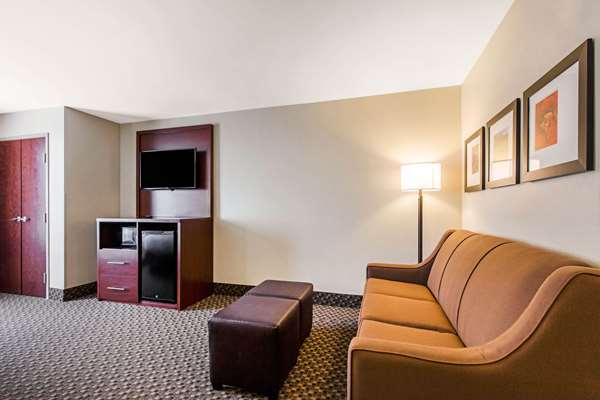  - Comfort Suites Tuscaloosa - I-20 & I-59, Exit 73