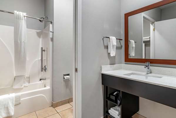  - Quality Inn & Suites Demopolis