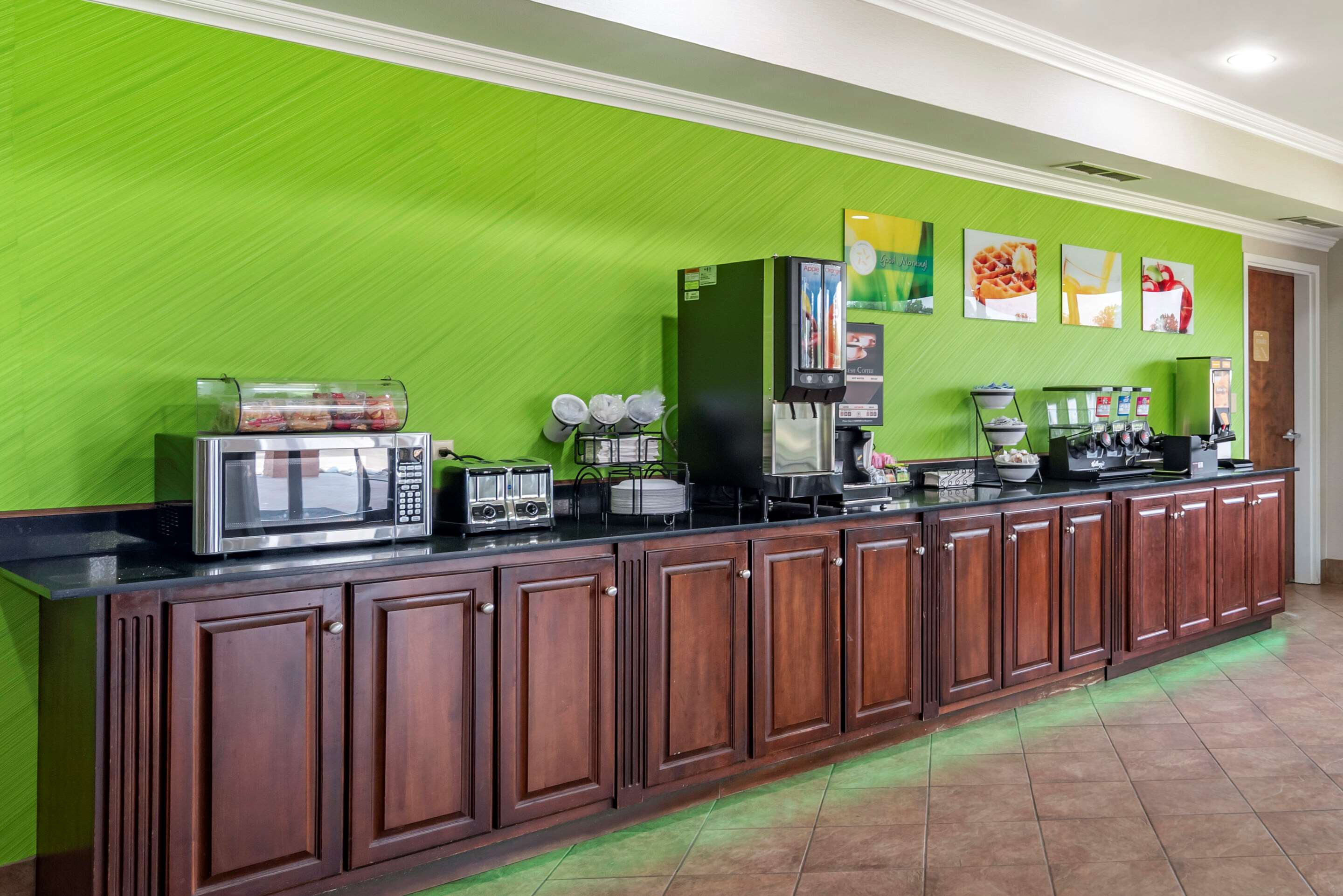 Breakfast counter