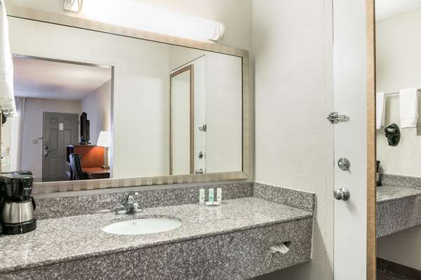  - Quality Inn & Suites Eufaula