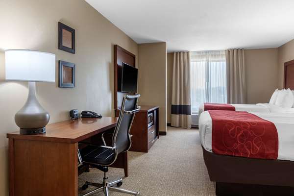 Suite - Comfort Suites Pelham - I-65, Exit 246