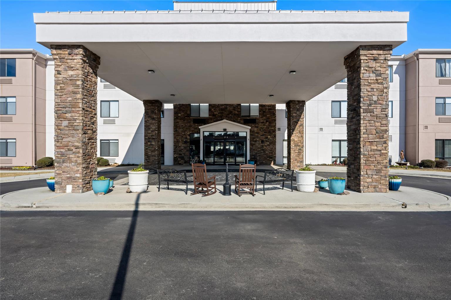 Comfort Suites