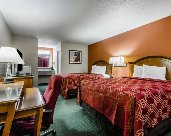  - Econo Lodge Inn & Suites Enterprise