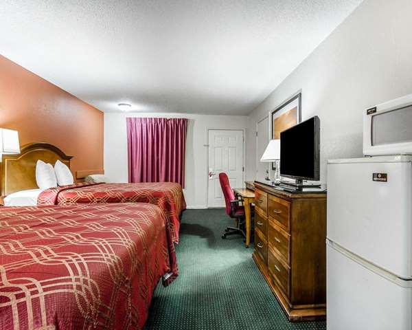  - Econo Lodge Inn & Suites Enterprise