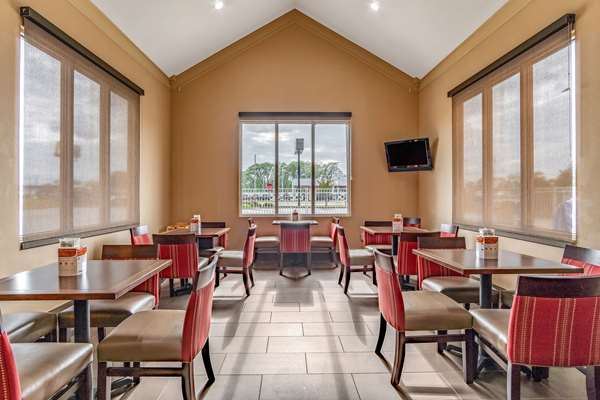 Amenities - Comfort Inn Tuscumbia