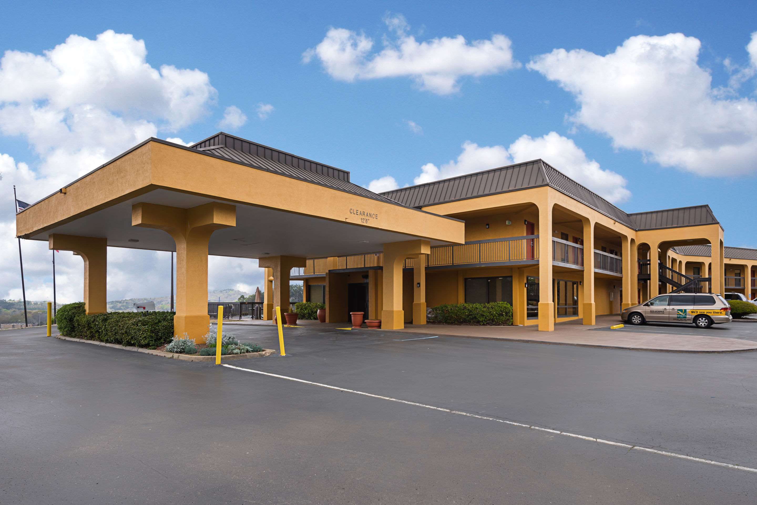 Hotel exterior | Quality Inn Airport - Southeast