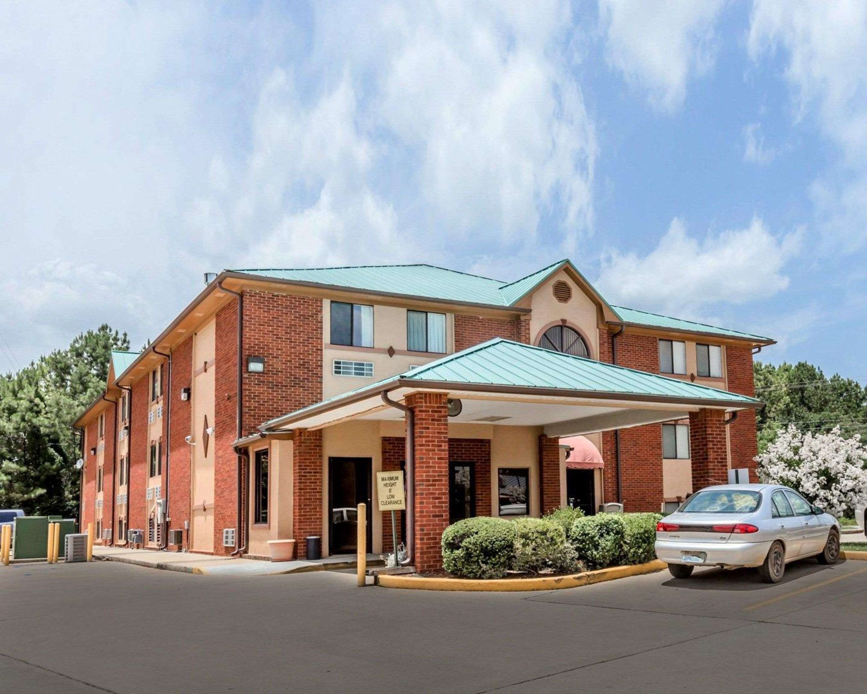 Hotel exterior | Quality Inn Pell City I-20 exit 158