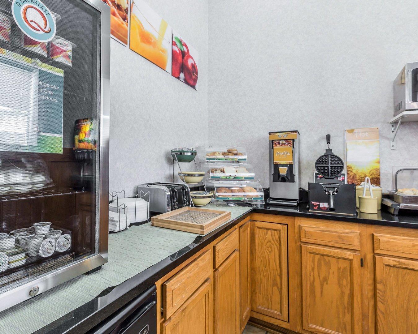 Free full breakfast | Quality Inn Pell City I-20 exit 158
