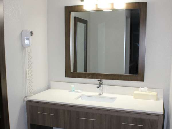  - Quality Inn Athens - I-65, Exit 351