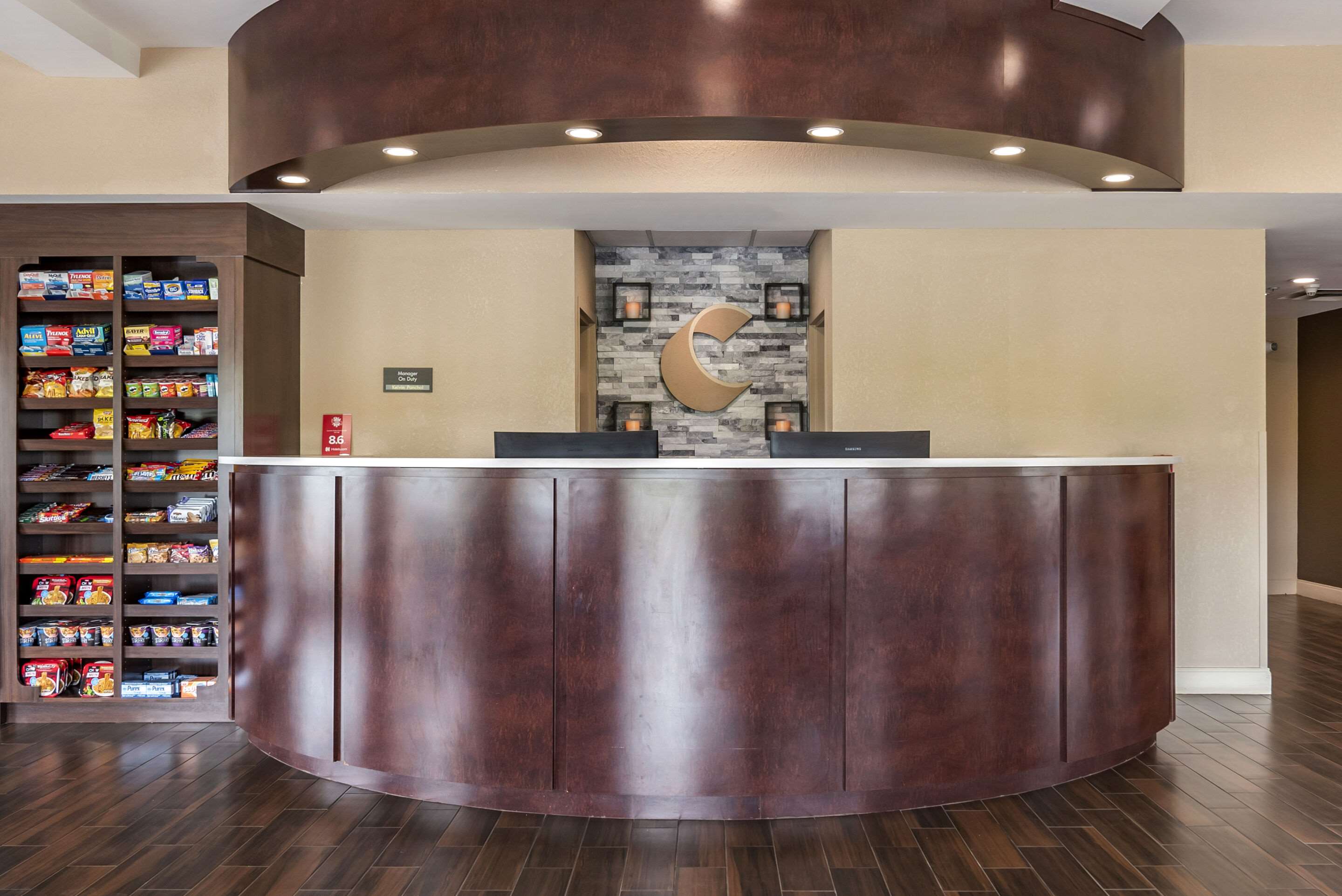 Front desk | Comfort Suites Pell City I-20 exit 158