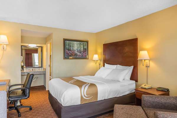 - Quality Inn Calera