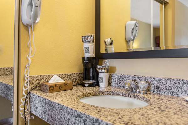  - Quality Inn Calera