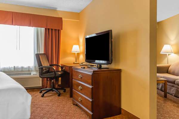 Suite - Quality Inn Calera