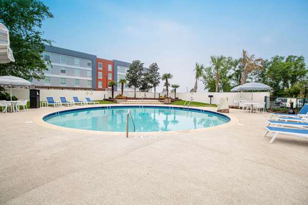 Pool - Econo Lodge Inn & Suites Foley
