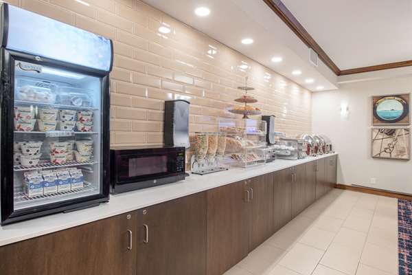 Amenities - Econo Lodge Inn & Suites Foley