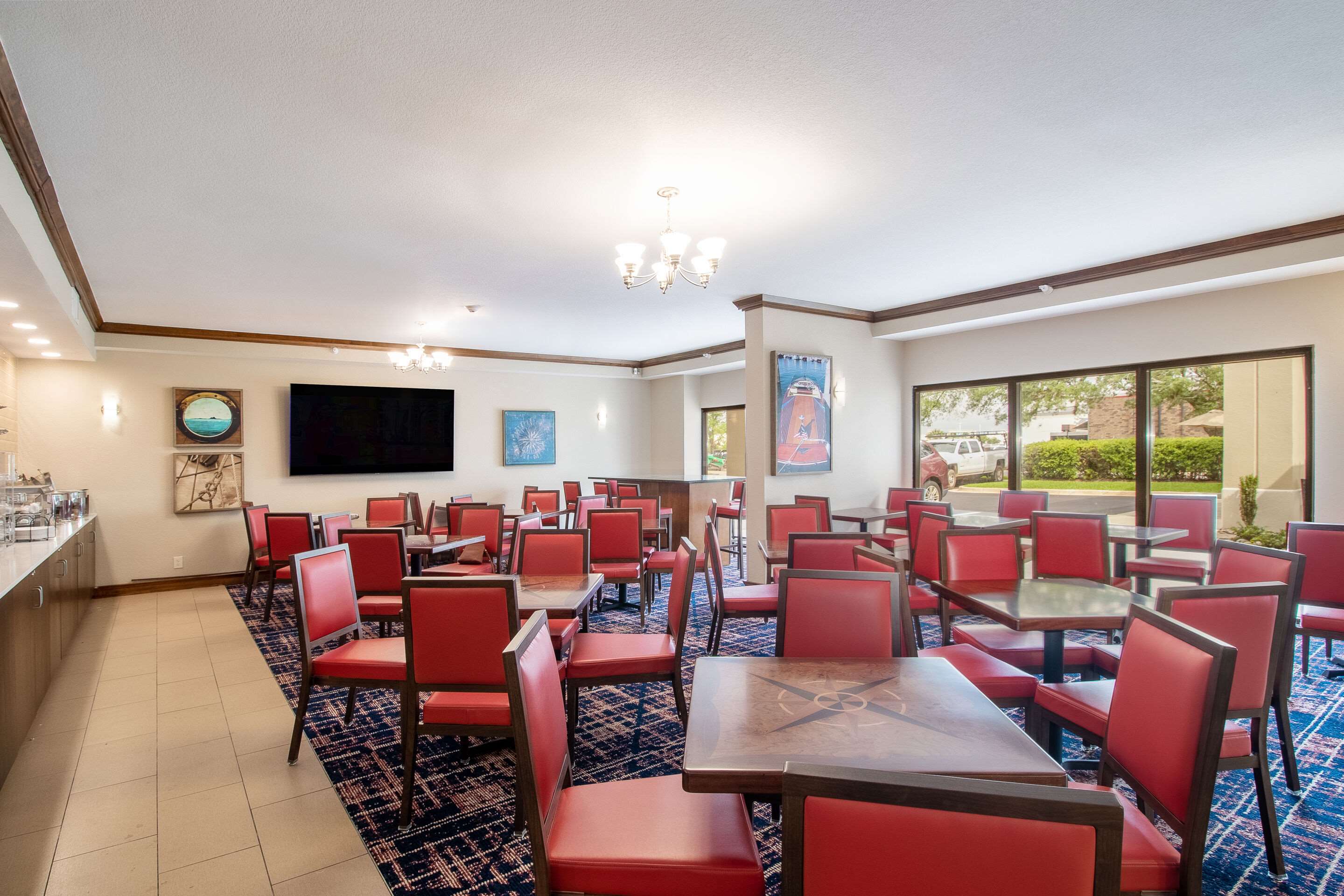 Breakfast area