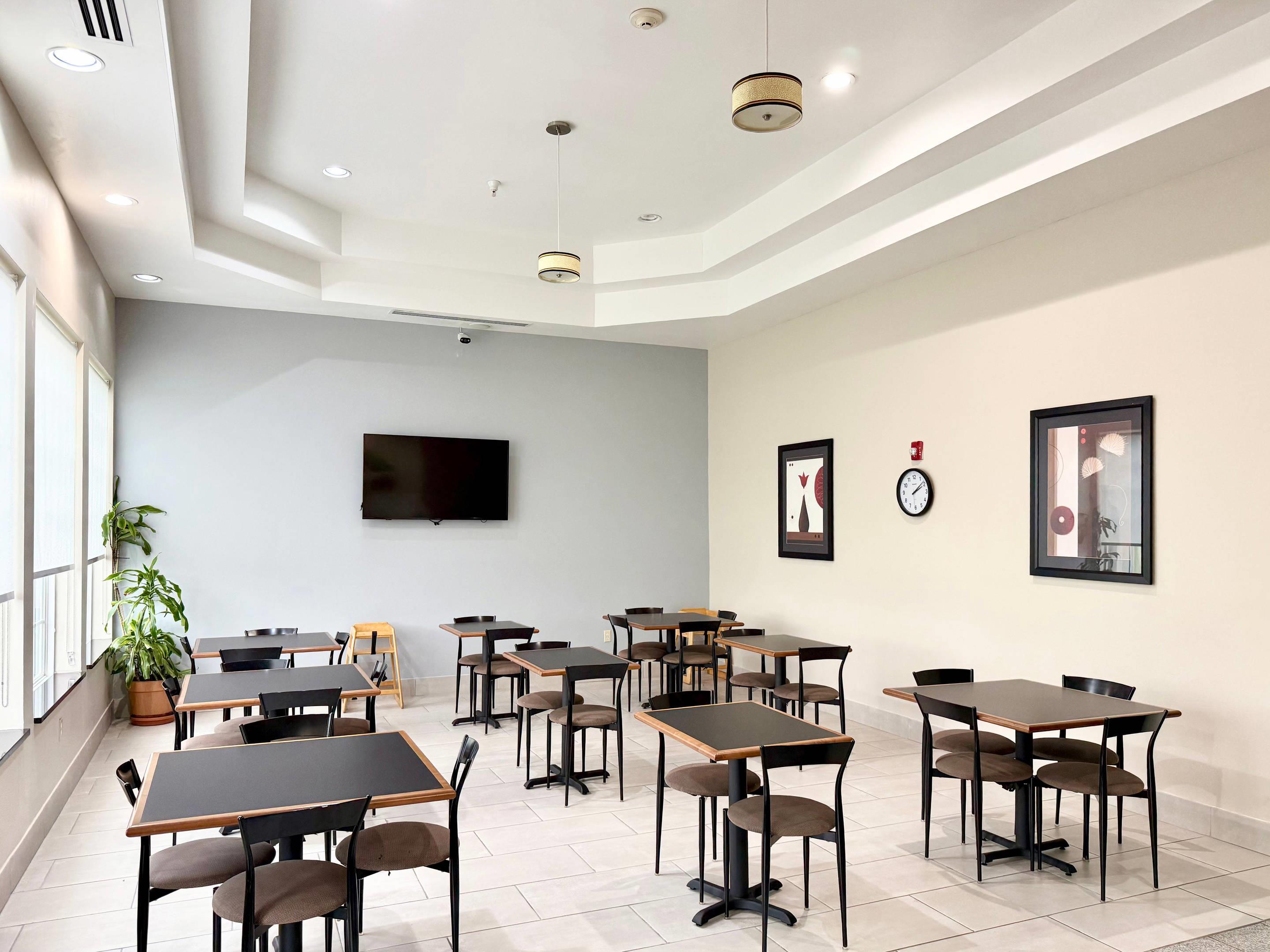 Breakfast area | Quality Inn & Suites Greenville I-65