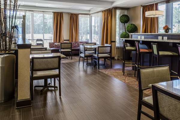 Amenities - Comfort Inn & Suites Dothan
