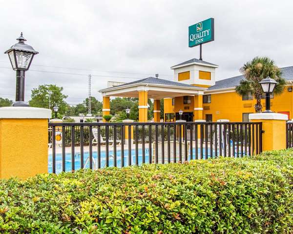 Exterior view - Quality Inn Saraland - I-65, Exit 13