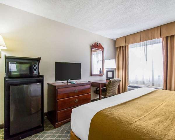  - Quality Inn Saraland - I-65, Exit 13