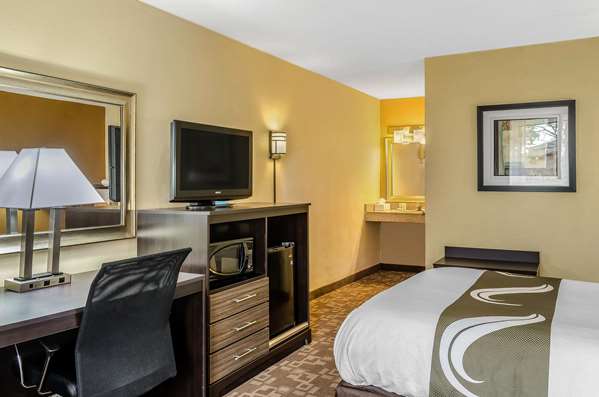  - Quality Inn Troy