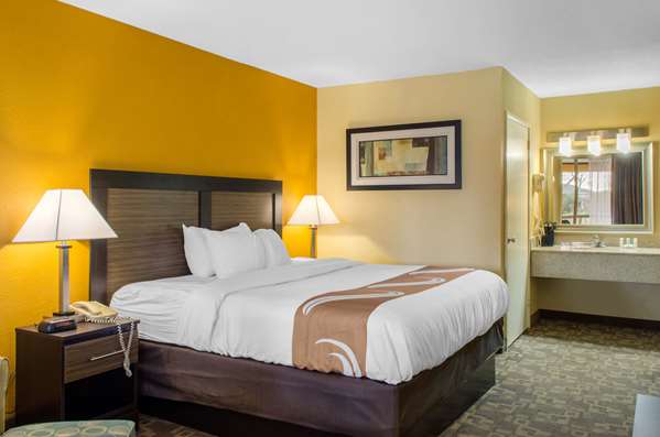  - Quality Inn Troy