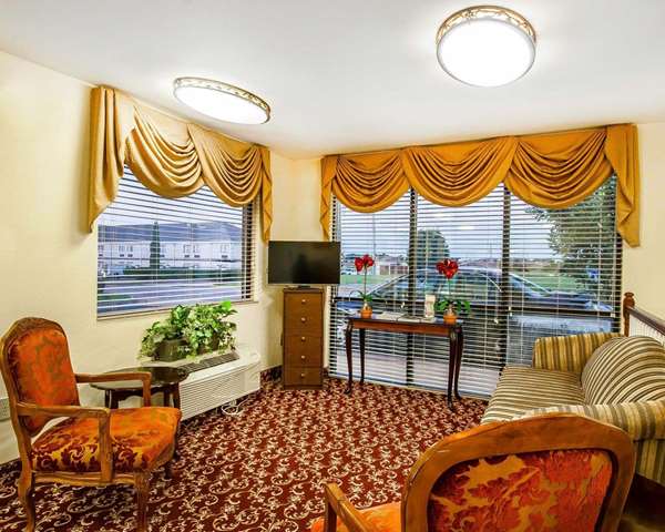  - Econo Lodge Prattville North - I-65, Exit 181