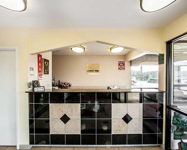  - Econo Lodge Prattville North - I-65, Exit 181