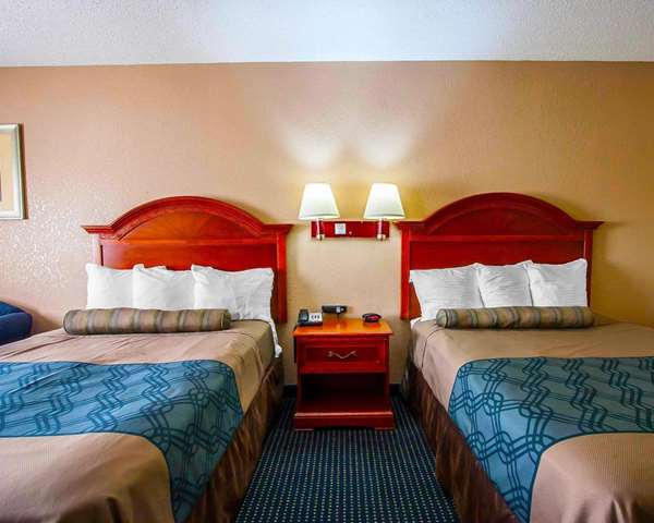  - Econo Lodge Prattville North - I-65, Exit 181
