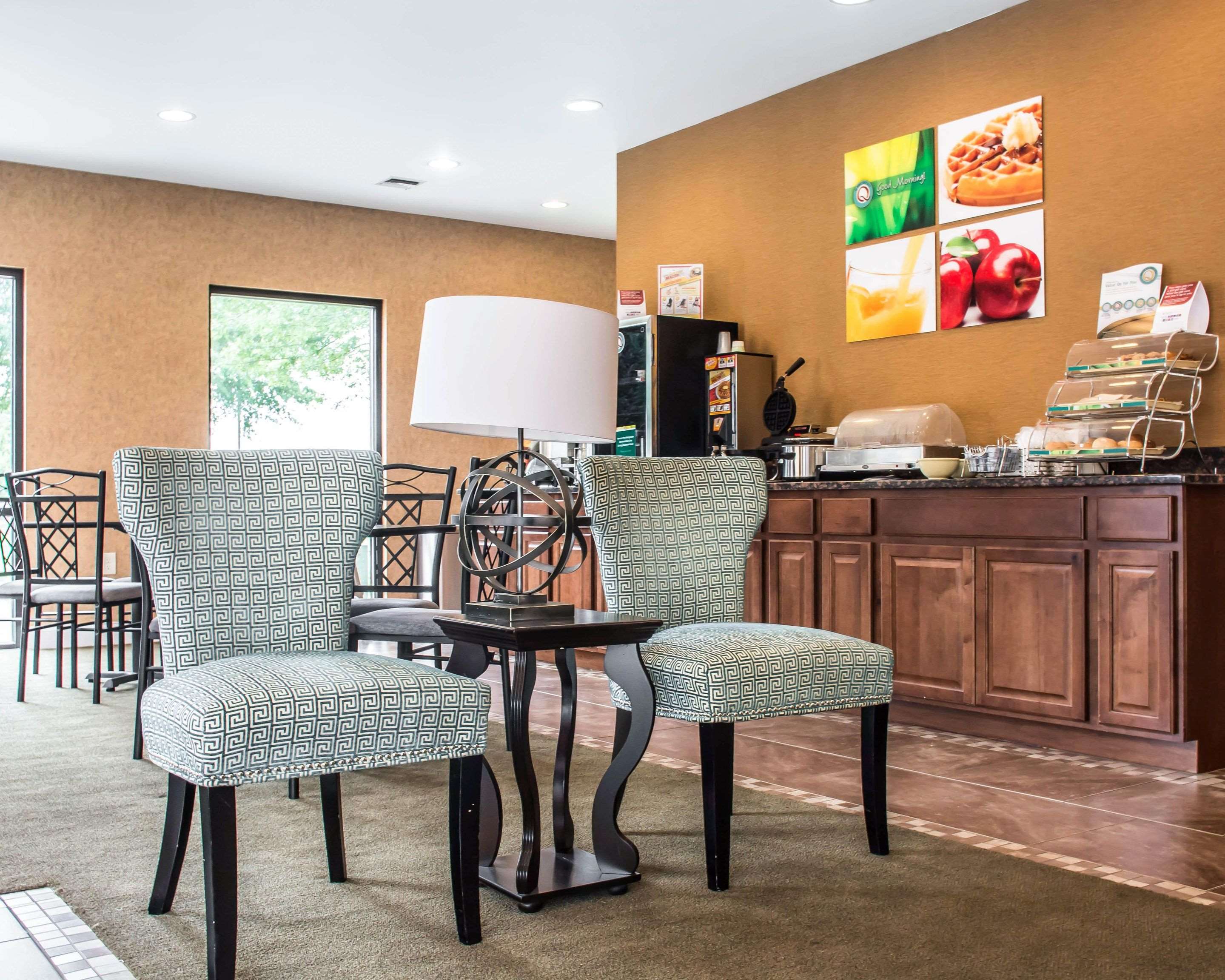 Breakfast area in the lobby | Quality Inn Madison