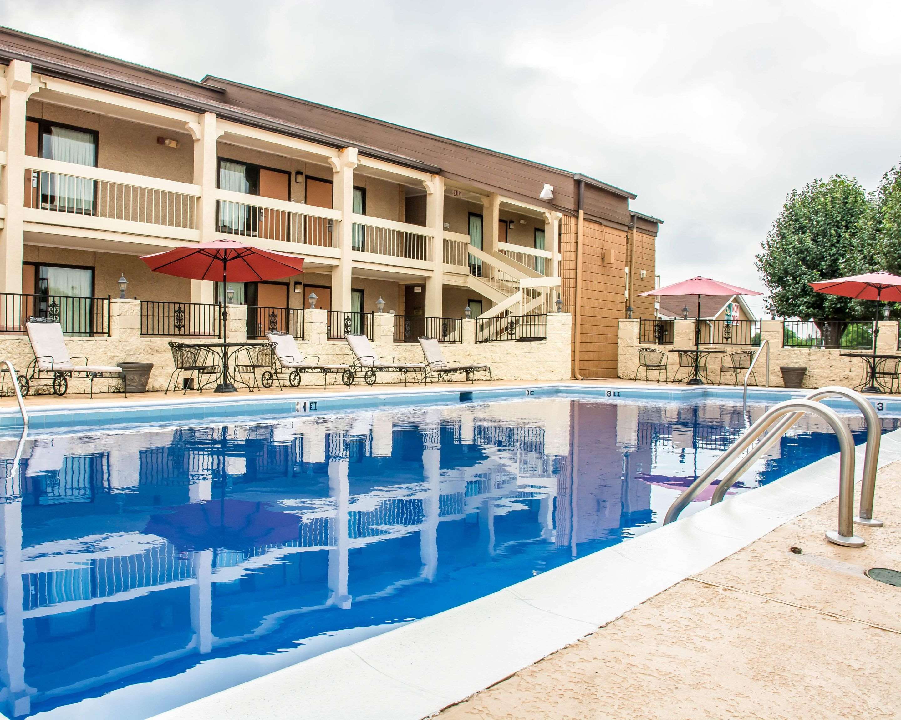 Relax on the sundeck | Quality Inn Madison